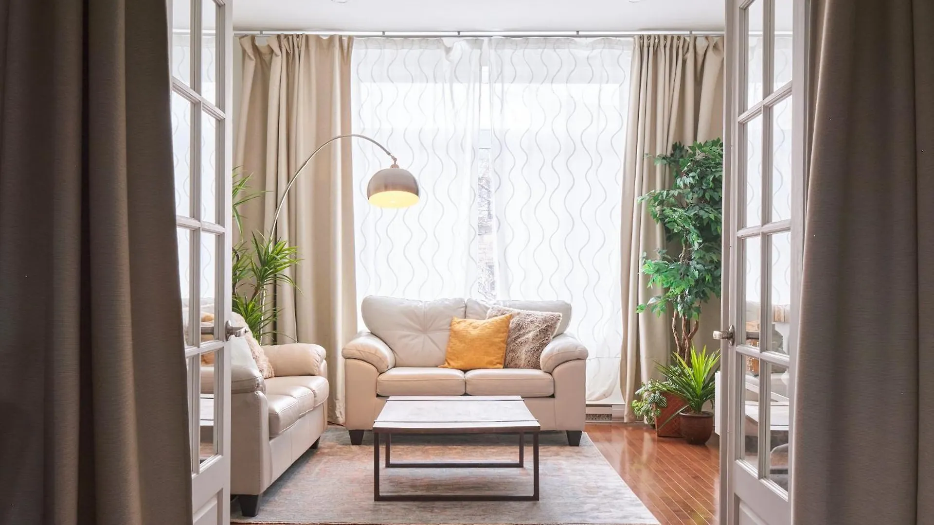 Mtlvacationrentals - The Fabfour Montreal 0*,