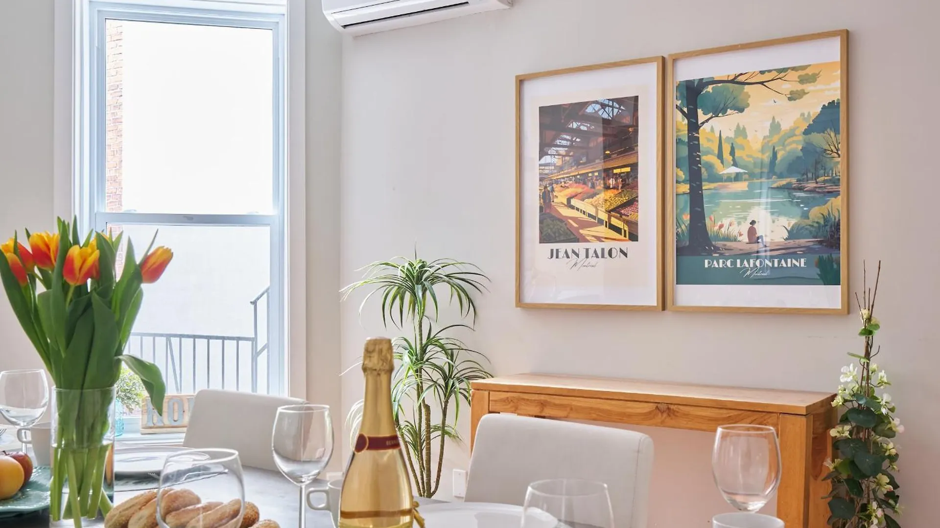 Mtlvacationrentals - The Fabfour Montreal 0*,