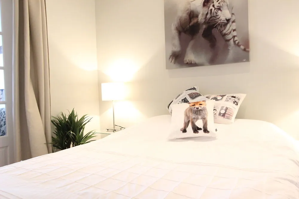 Mtlvacationrentals - The Fabfour Montreal 0*,
